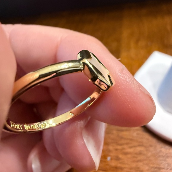 Tory Burch Stacking Gold Forget Me Not Size 7 Dainty Ring - Picture 6 of 7